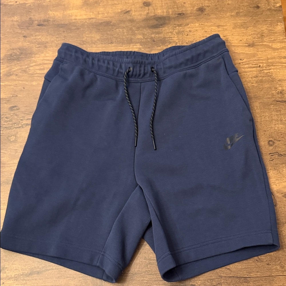 Nike Men's Deep Blue Athletic Shorts (Small)